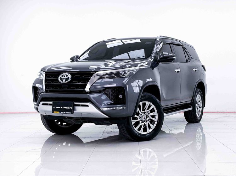 รถ Toyota Fortuner 2.4 G สี เทา