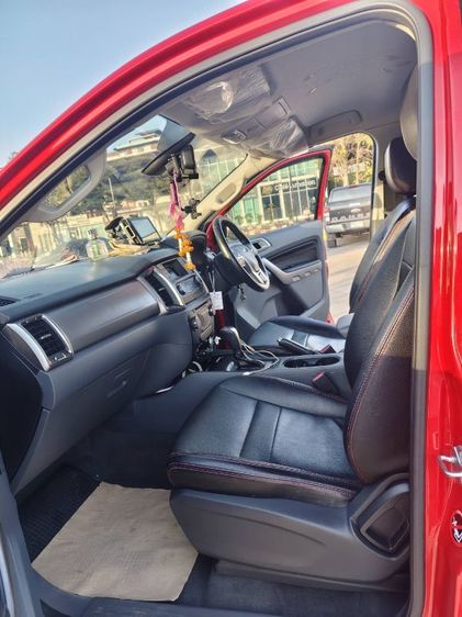รถ Ford Ranger 2.2 Hi-Rider XLT สี แดง