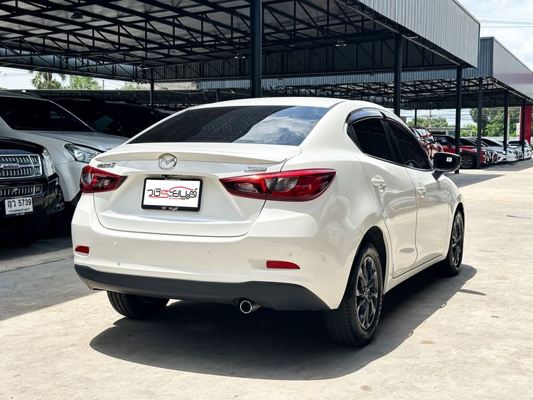 Mazda Mazda 2 2018 1.3 High Connect Sedan เบนซิน เกียร์อัตโนมัติ ขาว รูปที่ 4