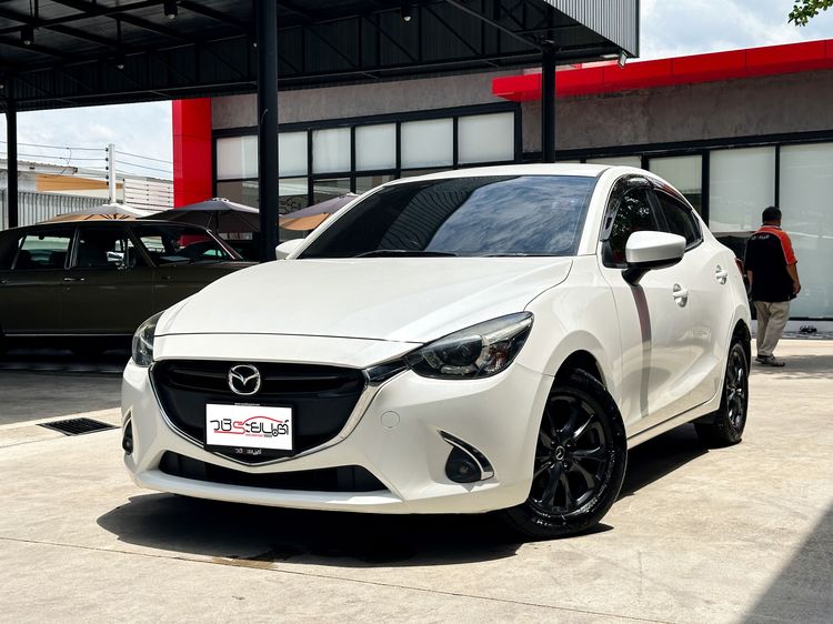 รถ Mazda Mazda 2 1.3 High Connect สี ขาว