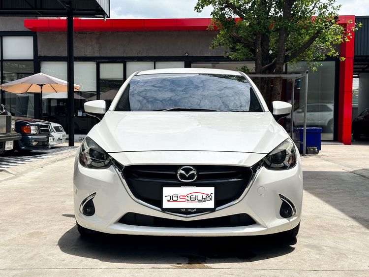 Mazda Mazda 2 2018 1.3 High Connect Sedan เบนซิน เกียร์อัตโนมัติ ขาว รูปที่ 2