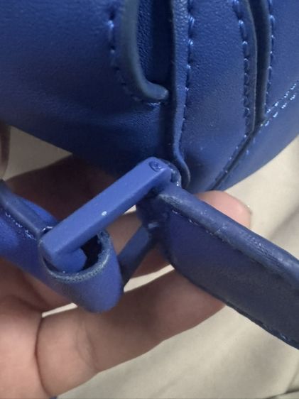 ส่งต่อ Loewe Small Puzzle Bag In Satin Calfskin Scuba Blue มือสอง รูปที่ 10