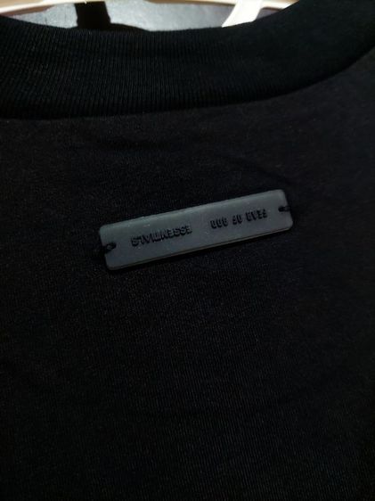 เสื้อยืด อก 46 สกรีนนูนสีทองอ่อน รูปที่ 4