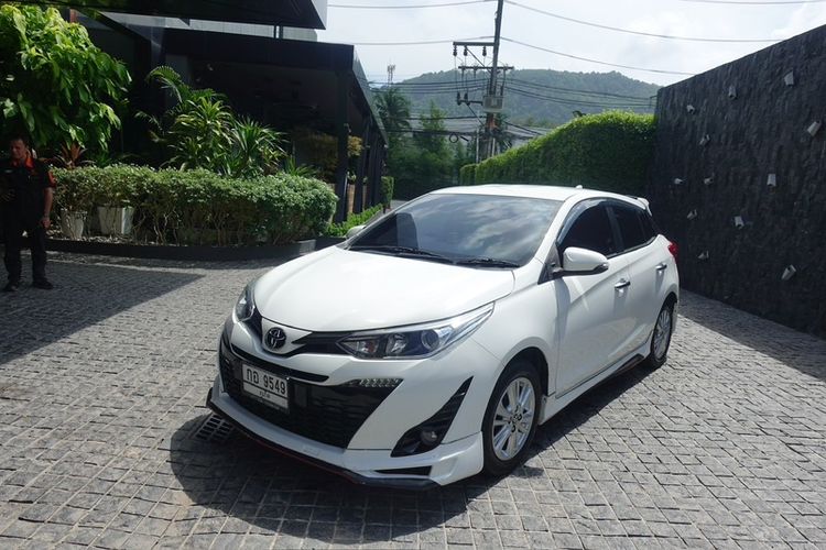 Toyota Yaris 2018 1.5 G Sedan เบนซิน เกียร์อัตโนมัติ ขาว