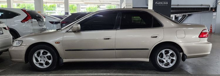 Honda Accord 2001 2.3 VTi Sedan เบนซิน LPG เกียร์อัตโนมัติ บรอนซ์ทอง รูปที่ 2
