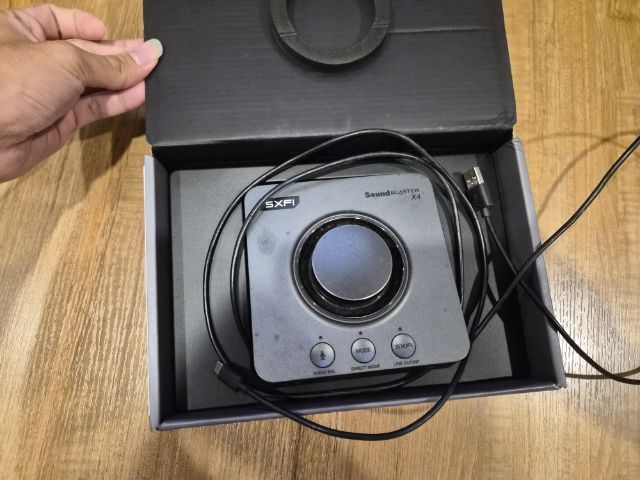 หูฟัง ลำโพง ไมโครโฟน Sound card soundBLASTER X4 มือสองสภาพพร้อมใช้งาน