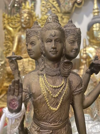 เทวรูปพระตรีมูรติ (3in1)บูชาหนึ่งเหมือนได้บูชามหาเทพทั้ง 3 พระองค์ เนื้อทองเหลืองเก่าโบราณ รูปที่ 3