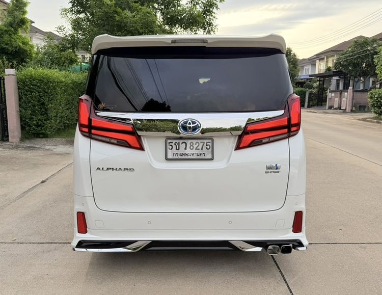 Toyota Alphard 2022 2.5 HV SR C-Package 4WD Van ไฮบริด ไม่ติดแก๊ส เกียร์อัตโนมัติ ขาว รูปที่ 2