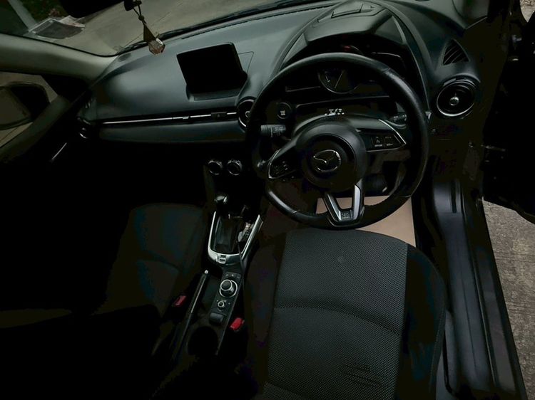Mazda Mazda 2 2018 1.3 Sedan เบนซิน ไม่ติดแก๊ส เกียร์อัตโนมัติ ดำ รูปที่ 2