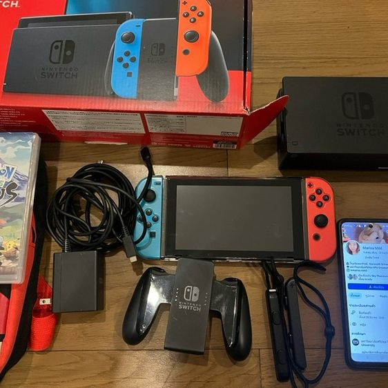 เครื่องเกมส์นินเทนโด เชื่อมต่อไร้สายได้ ส่งต่อ Nintendo Switch (กล่องแดง) มือสอง อุปกรณ์ครบกล่อง