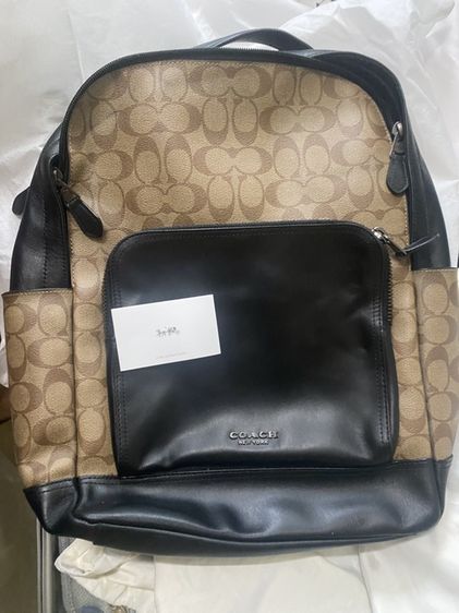 กระเป๋าเป้ในรูปคือรุ่น Coach Graham Backpack In Signature Canvas