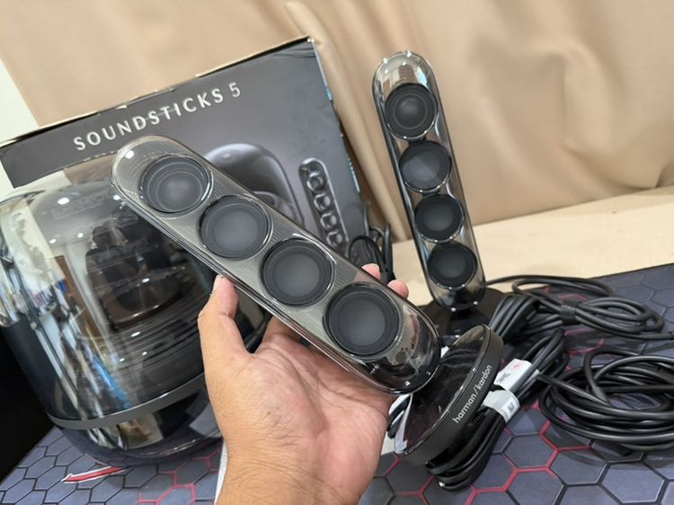 Harman/Kardon SoundSticks 5 Wireless Bluetooth Speaker สวยๆ เหมือนได้มือ1 สอบถามได้คัฟ รูปที่ 3