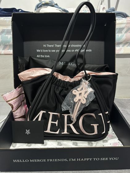 ไนล่อน หญิง ดำ ส่งต่อ!! Merge a day bag L สี midnight pink คอลใหม่