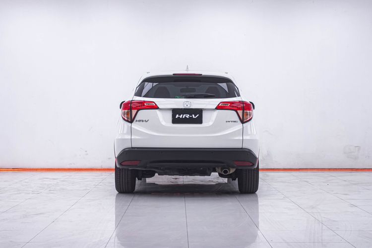 Honda HR-V 2015 1.8 E Utility-car เบนซิน ไม่ติดแก๊ส เกียร์อัตโนมัติ ขาว รูปที่ 4