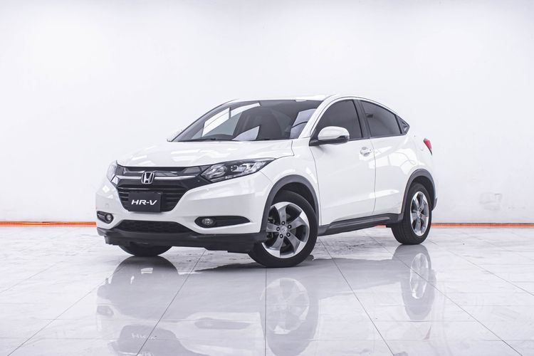 รถ Honda HR-V 1.8 E สี ขาว