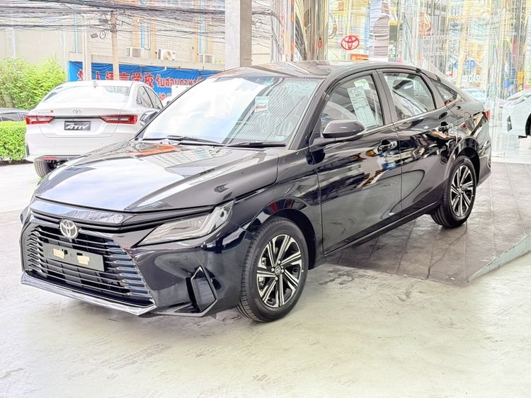 Toyota Yaris ATIV 2026 1.2 Premium เบนซิน เกียร์อัตโนมัติ ดำ รูปที่ 3