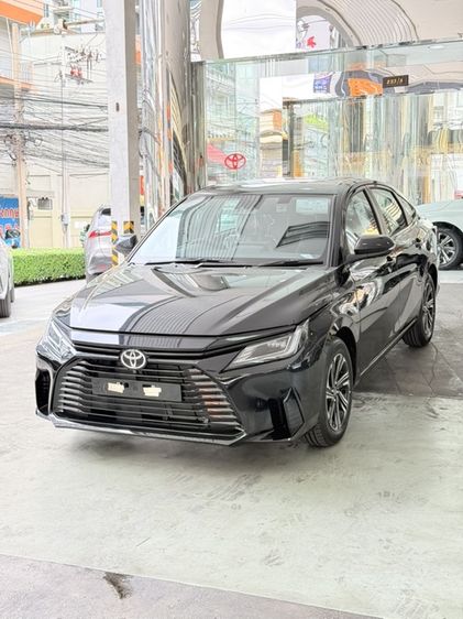 Toyota Yaris ATIV 2026 1.2 Premium เบนซิน เกียร์อัตโนมัติ ดำ รูปที่ 2