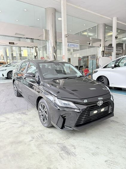 Toyota Yaris ATIV 2026 1.2 Premium เบนซิน เกียร์อัตโนมัติ ดำ รูปที่ 4