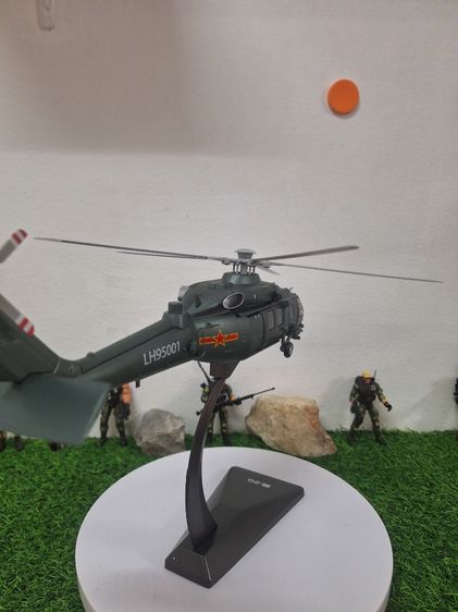 โมเดลเฮลิคอปเตอร์ Z-20 เป็นโลหะ ยาว 36 ซม. รูปที่ 11