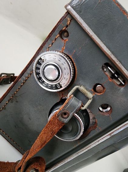 📸 [ส่งต่อ] กล้องฟิล์มวินเทจเลนส์คู่ Yashica-D TLR (Medium Format) พร้อมเคสหนังแท้ตรงรุ่น รูปที่ 4