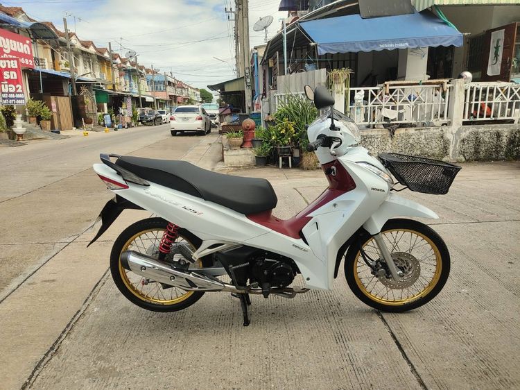 🛵ยังไงก็ขาย WAVE 125i ปี 62 เครื่องดี สีสวย สตาร์ทมือ รถบ้านพร้อมใช้งาน เปลี่ยนน้ำมันเครื่องฟรี ส่งฟรี30กิโล รูปที่ 3