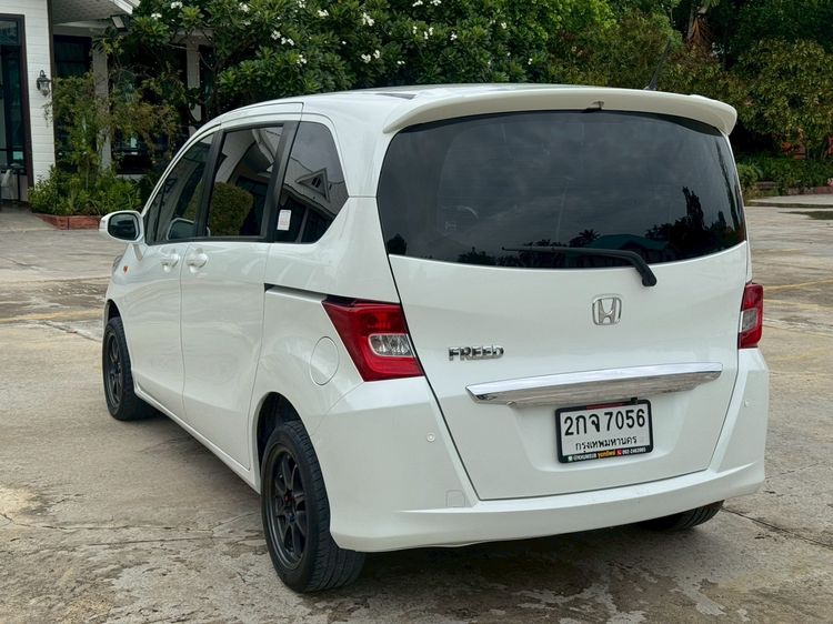 Honda Freed 2012 1.5 SE Utility-car เบนซิน ไม่ติดแก๊ส เกียร์อัตโนมัติ ขาว รูปที่ 4