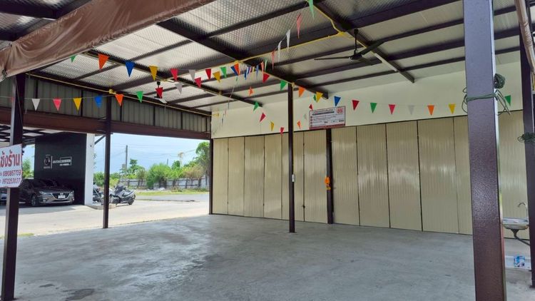 เซ้งร้านอาหารพร้อมโครงสร้าง+ระบบไฟครบ 120 ตร.ม. ทำเลดีติดถนนใหญ่ บ้านกลาง ปทุมธานี รูปที่ 2