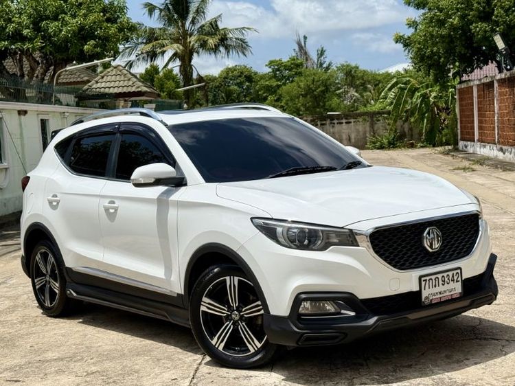 รถ MG ZS 1.5X+ Sunroof สี ขาว
