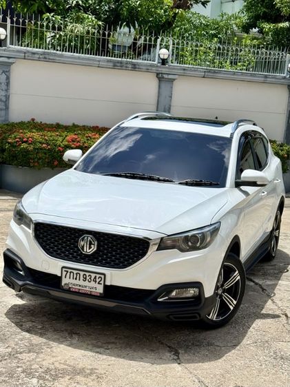 MG ZS 2018 1.5X+ Sunroof Utility-car ดีเซล ไม่ติดแก๊ส เกียร์อัตโนมัติ ขาว รูปที่ 2