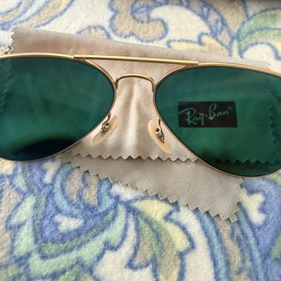 แว่นกันแดดทรงนักบิน Ray-Ban Aviator รุ่น Flash Lenses รูปที่ 3