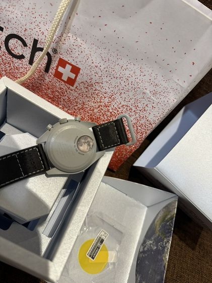 Swatch x Omega Bioceramic MoonSwatch รุ่น Mission to Earthphase รูปที่ 5
