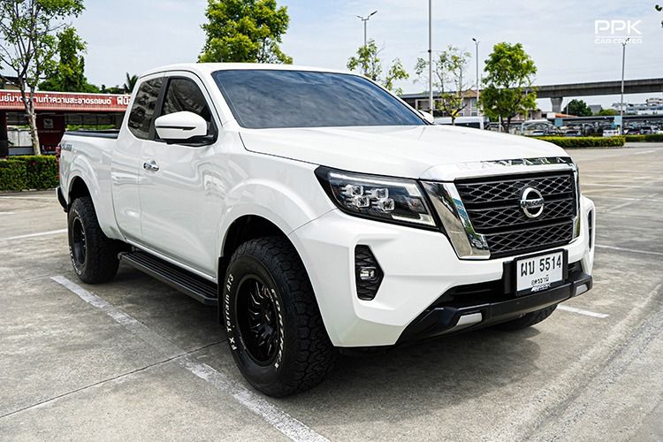 Nissan Navara 2021 2.3 Calibre E Pickup ดีเซล ไม่ติดแก๊ส เกียร์ธรรมดา ขาว รูปที่ 3