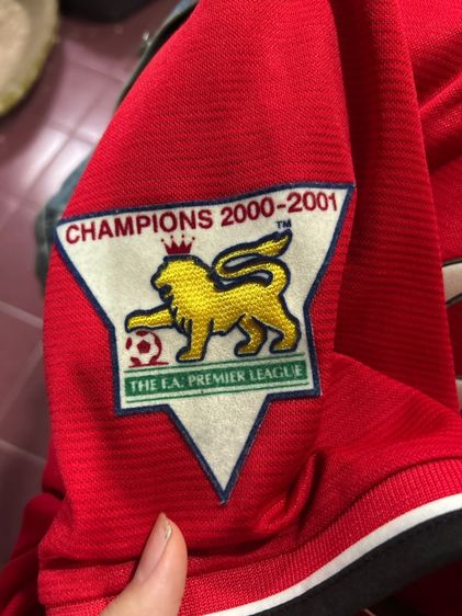 🏴󠁧󠁢󠁥󠁮󠁧󠁿 เสื้อแมนยูตัวแข่ง Umbro ปี 2000-2001 Beckham #7 แท้ รูปที่ 3