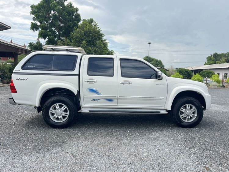 รถ Isuzu D-MAX 2.5 Hi-Lander สี ขาว