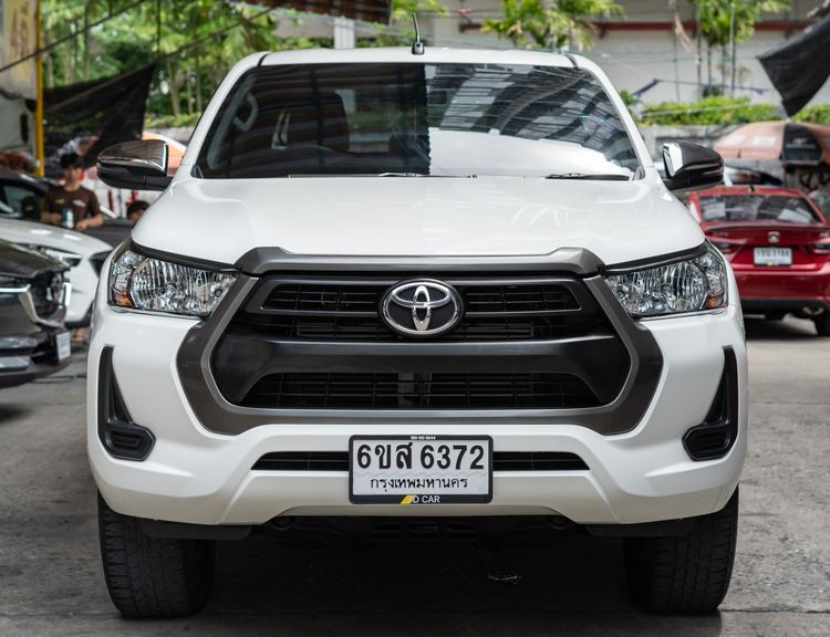 รถ Toyota Hilux Revo Double Cab 2.4 Entry Prerunner สี ขาว