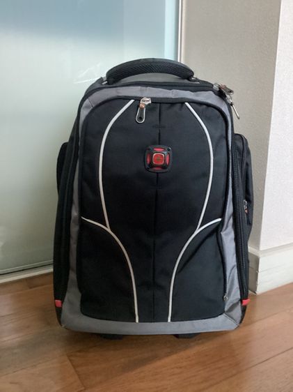 กระเป๋าเป้มีล้อลาก SWISSGEAR