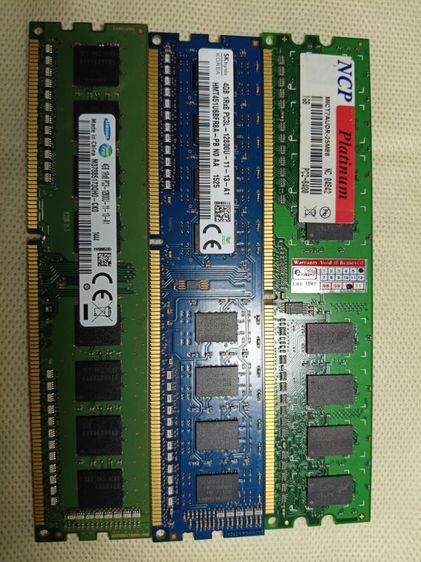 ที่เก็บข้อมูลและเมมโมรี่การ์ด Ram ddr 2+3 ขนาด 3 ตัวใช้งานได้ปรกติ ขายเหมา 300 บาท ส่ง50 บาทครับ
