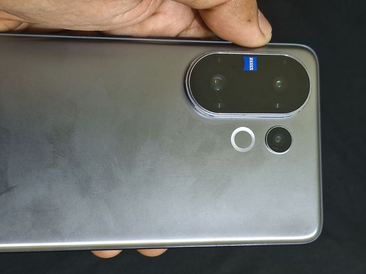 Vivo V60 รูปที่ 2