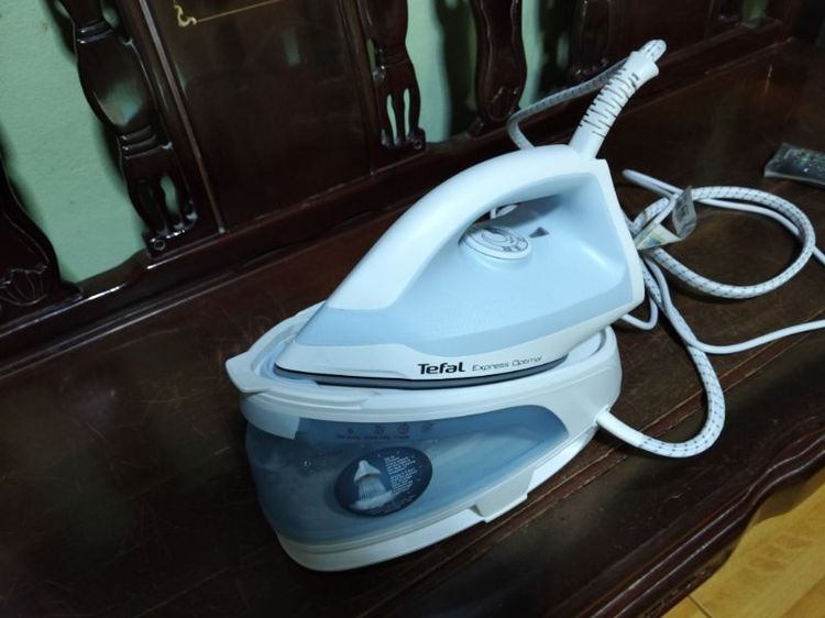 Tefal เตารีดแรงดันไอน้ำ รุ่น SV4210T0 STEAM STATION รูปที่ 3