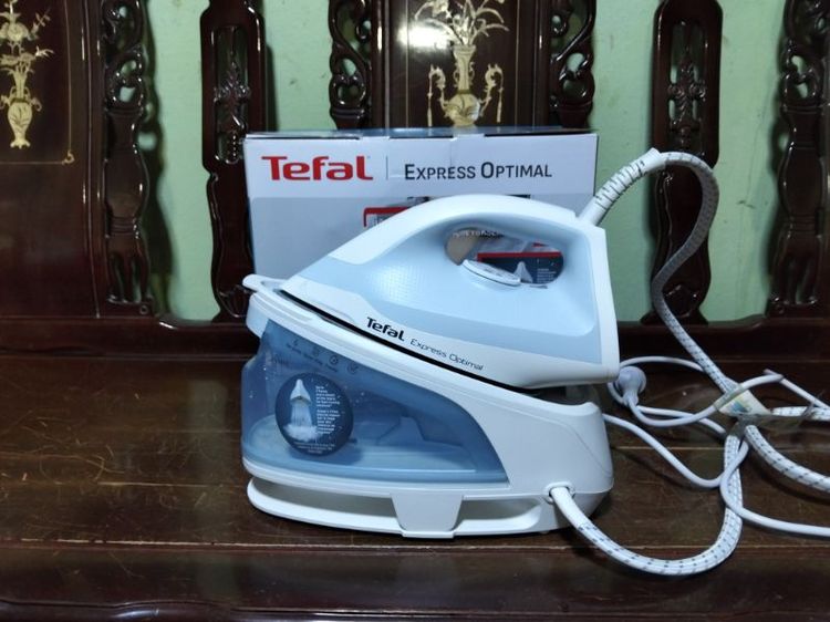 Tefal เตารีดแรงดันไอน้ำ รุ่น SV4210T0 STEAM STATION