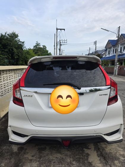 Honda Jazz 2019 1.5 V i-VTEC Sedan เบนซิน เกียร์อัตโนมัติ ขาว รูปที่ 2