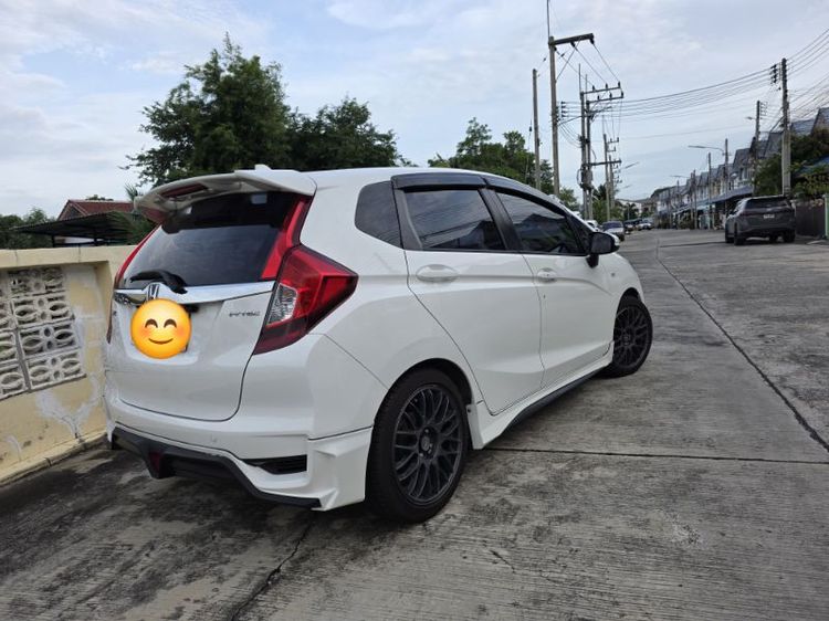 Honda Jazz 2019 1.5 V i-VTEC Sedan เบนซิน เกียร์อัตโนมัติ ขาว รูปที่ 4