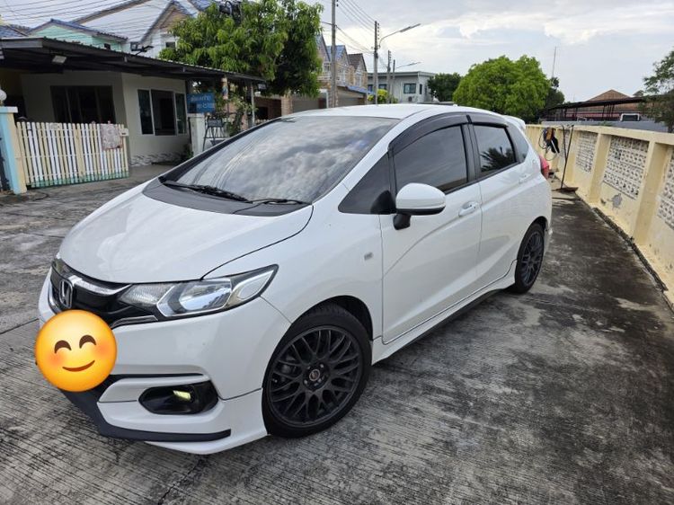 Honda Jazz 2019 1.5 V i-VTEC Sedan เบนซิน เกียร์อัตโนมัติ ขาว รูปที่ 3
