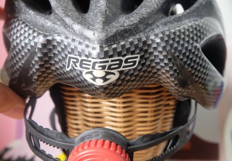 OGK Regas Cycling Helmet Size 62cm สีแดง เทา ลายคาร์บอน รูปที่ 5