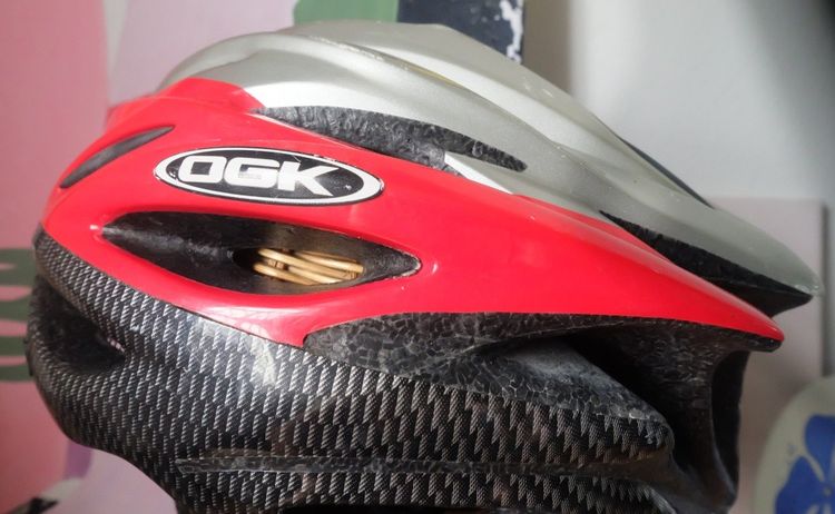 OGK Regas Cycling Helmet Size 62cm สีแดง เทา ลายคาร์บอน รูปที่ 3