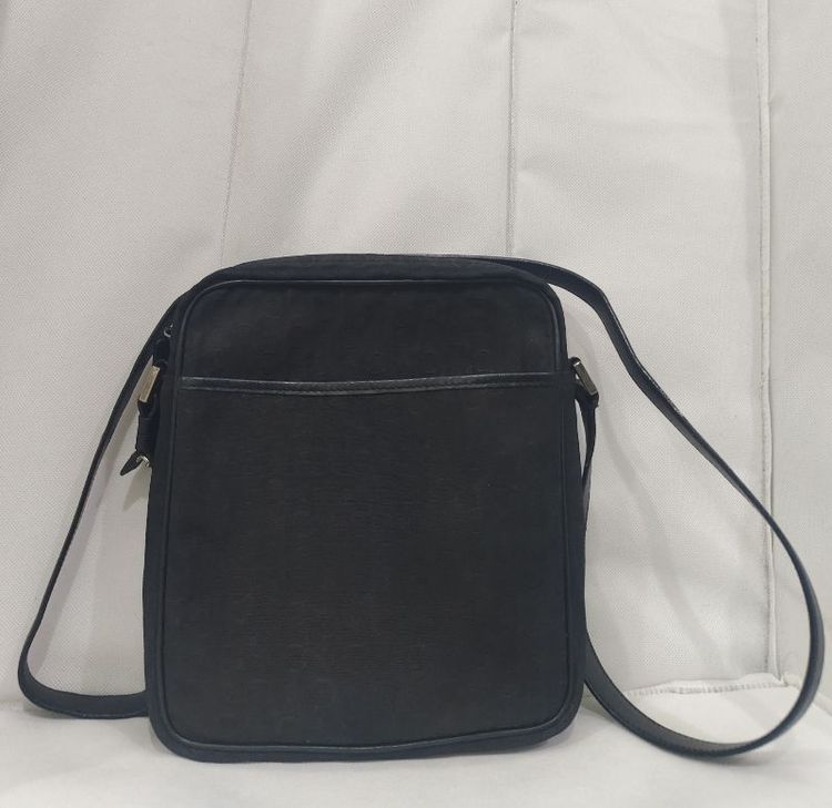 ผ้า ชาย กระเป๋าสะพายข้าง Celine Canvas มาในโทนสีดำสุดคลาสสิก