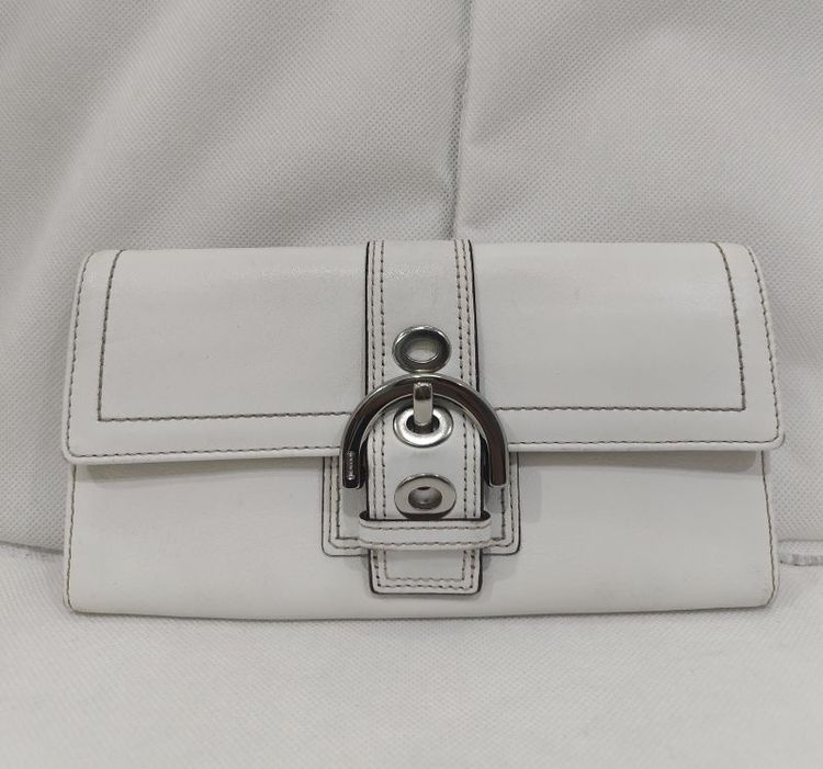 หนังแท้ หญิง กระเป๋าสตางค์ Coach Soho สีขาวใบ