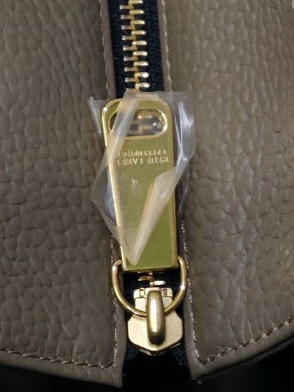 กระเป๋าทรงโท้ทลายสก็อตจากแบรนด์ Blue Label Crestbridge รูปที่ 4