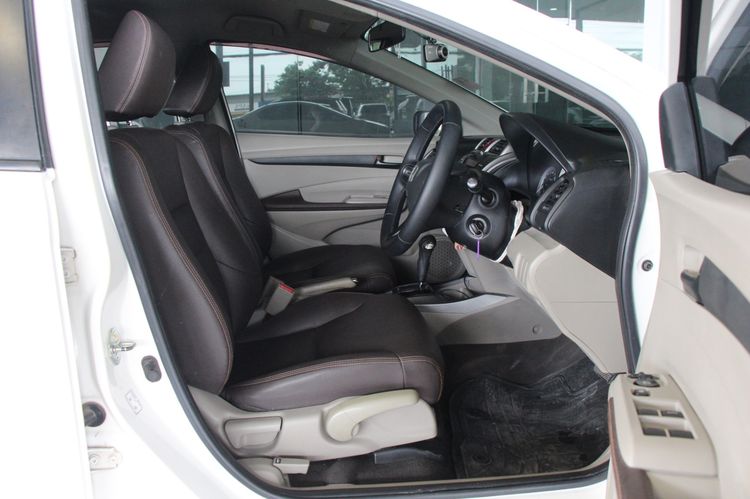 Honda City 2012 1.5 S i-VTEC Sedan เบนซิน ไม่ติดแก๊ส เกียร์อัตโนมัติ ขาว รูปที่ 3