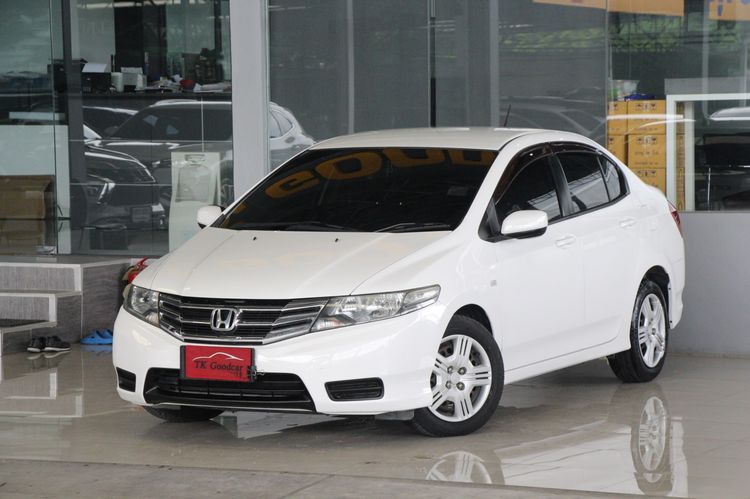 Honda City 2012 1.5 S i-VTEC Sedan เบนซิน ไม่ติดแก๊ส เกียร์อัตโนมัติ ขาว